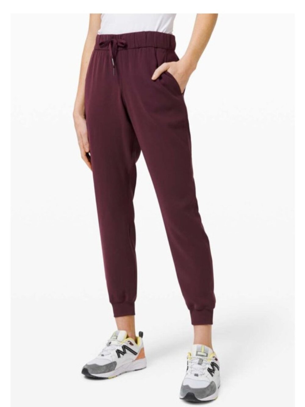 Lululemon On the Fly Woven Jogger‎ Cuffed Ankle Cassis Womens 12